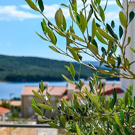 Apartment Perlitto Cres Exterior photo