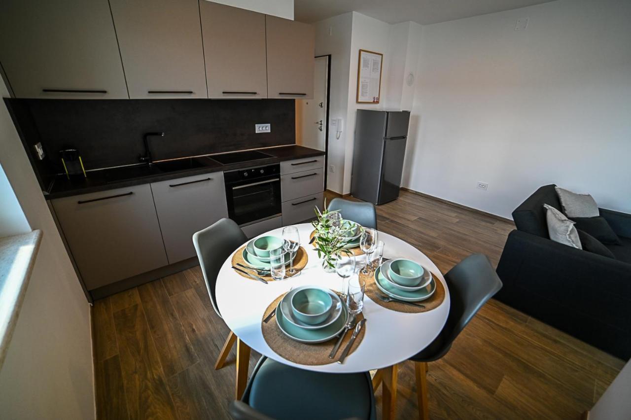 Apartment Perlitto Cres Exterior photo